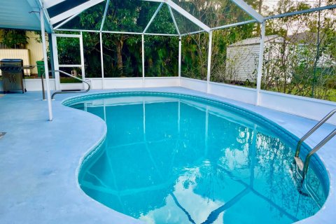 Casa en venta en Port St. Lucie, Florida, 3 dormitorios, 108.88 m2 № 2077891 - foto 4