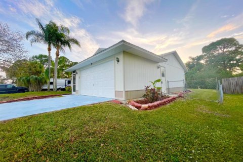 Casa en venta en Port St. Lucie, Florida, 3 dormitorios, 108.88 m2 № 2077891 - foto 3