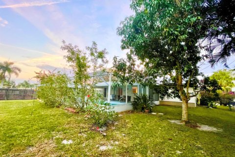 Casa en venta en Port St. Lucie, Florida, 3 dormitorios, 108.88 m2 № 2077891 - foto 29