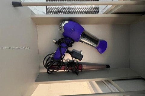 Condominio en alquiler en Miami Beach, Florida, 49.24 m2 № 2019377 - foto 20