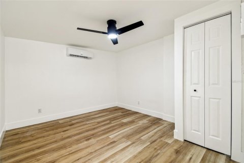 Casa en venta en Tampa, Florida, 3 dormitorios, 124.67 m2 № 1840610 - foto 22