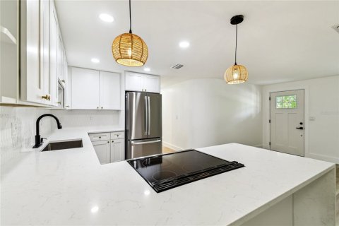 Casa en venta en Tampa, Florida, 3 dormitorios, 124.67 m2 № 1840610 - foto 10