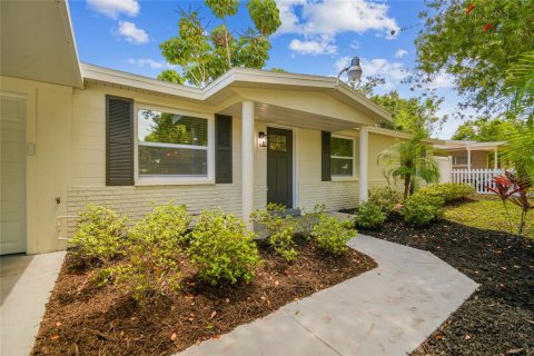 Casa en venta en Tampa, Florida, 3 dormitorios, 124.67 m2 № 1840610 - foto 5