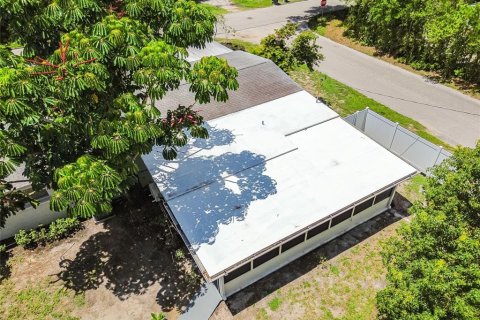 Casa en venta en Tampa, Florida, 3 dormitorios, 124.67 m2 № 1840610 - foto 27