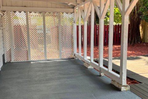 House in Oakland Park, Florida 2 bedrooms, 78.97 sq.m. № 2382916 - photo 15