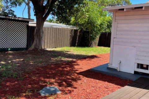 House in Oakland Park, Florida 2 bedrooms, 78.97 sq.m. № 2382916 - photo 16