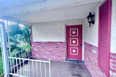 Casa en alquiler en Port Richey, Florida, 2 dormitorios, 95.88 m2 № 2259136 - foto 4