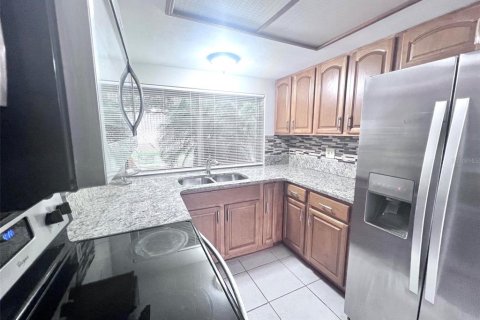 Casa en alquiler en Port Richey, Florida, 2 dormitorios, 95.88 m2 № 2259136 - foto 10