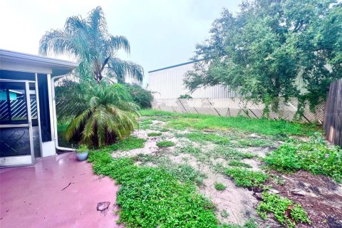 Casa en alquiler en Port Richey, Florida, 2 dormitorios, 95.88 m2 № 2259136 - foto 27