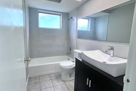 Casa en alquiler en Port Richey, Florida, 2 dormitorios, 95.88 m2 № 2259136 - foto 19