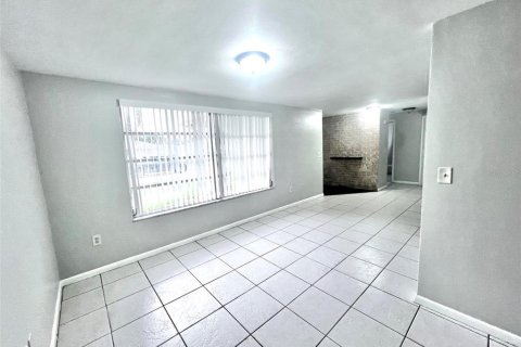 Casa en alquiler en Port Richey, Florida, 2 dormitorios, 95.88 m2 № 2259136 - foto 7