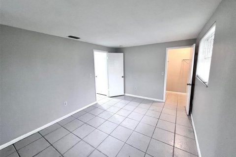 Casa en alquiler en Port Richey, Florida, 2 dormitorios, 95.88 m2 № 2259136 - foto 18
