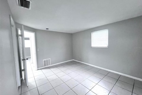 Casa en alquiler en Port Richey, Florida, 2 dormitorios, 95.88 m2 № 2259136 - foto 26