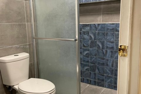 Commercial property in Homestead, Florida 46.45 sq.m. № 2041917 - photo 9