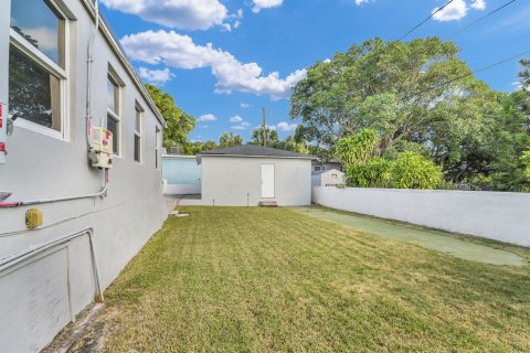 Casa en venta en West Palm Beach, Florida, 3 dormitorios, 183.3 m2 № 2378661 - foto 15