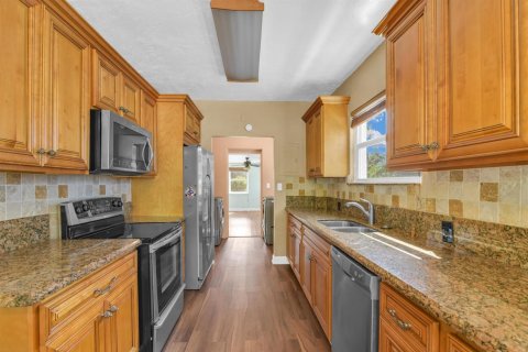 Casa en venta en West Palm Beach, Florida, 3 dormitorios, 183.3 m2 № 2378661 - foto 3