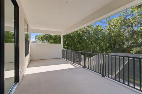 House in Odessa, Florida 4 bedrooms, 369.01 sq.m. № 2427480 - photo 27