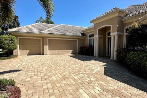 Casa en alquiler en Melbourne, Florida, 3 dormitorios, 319.12 m2 № 1913038 - foto 2