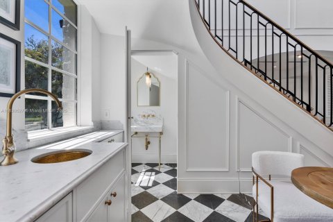 Casa en venta en Miami Shores, Florida, 5 dormitorios, 475.57 m2 № 1821592 - foto 28