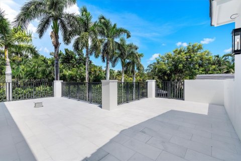 Casa en venta en Miami Shores, Florida, 5 dormitorios, 475.57 m2 № 1821592 - foto 22