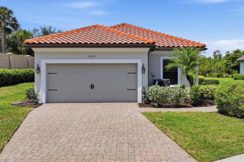 House in Palmetto, Florida 3 bedrooms, 178.37 sq.m. № 2216487