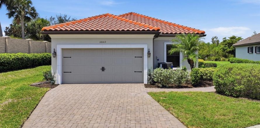 Villa ou maison à Palmetto, Floride 3 chambres, 178.37 m2 № 2216487