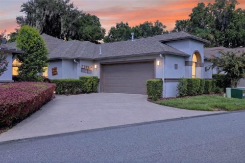 Villa ou maison à Ocala, Floride 3 chambres, 187.76 m2 № 2356368