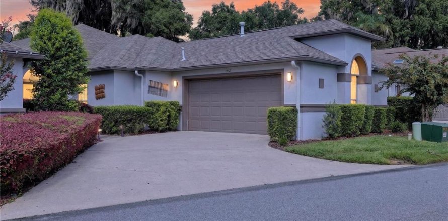 Casa en Ocala, Florida 3 dormitorios, 187.76 m2 № 2356368