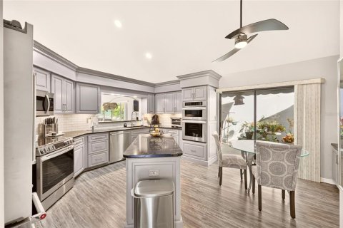 Casa en venta en Ocala, Florida, 3 dormitorios, 187.76 m2 № 2356368 - foto 3