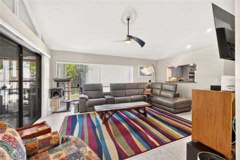 Casa en venta en Ocala, Florida, 3 dormitorios, 187.76 m2 № 2356368 - foto 4