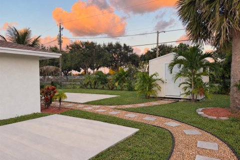Villa ou maison à vendre à West Palm Beach, Floride: 3 chambres, 172.33 m2 № 2416477 - photo 30