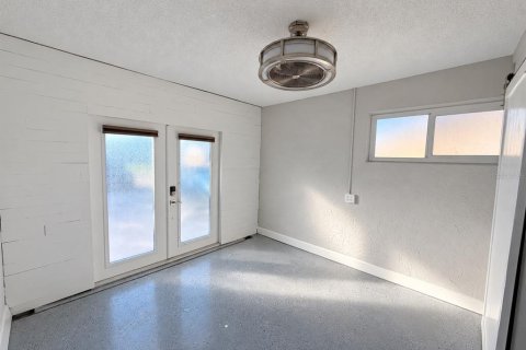 Villa ou maison à vendre à West Palm Beach, Floride: 3 chambres, 172.33 m2 № 2416477 - photo 24