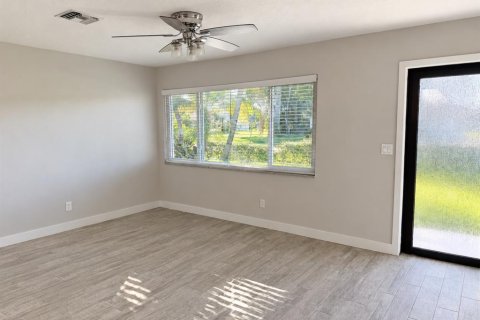 Villa ou maison à vendre à West Palm Beach, Floride: 3 chambres, 172.33 m2 № 2416477 - photo 9