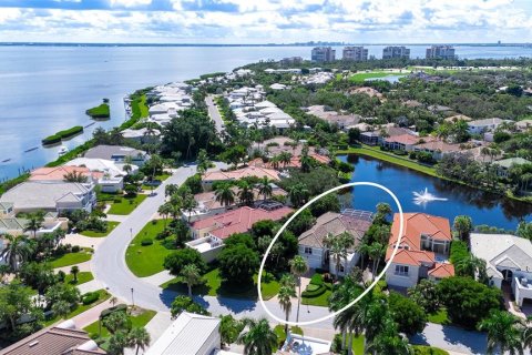Villa ou maison à Longboat Key, Floride 3 chambres, 274.06 m2 № 2389397