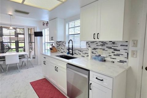 Купить виллу или дом в Спринг-Хилл, Флорида 3 комнаты, 110.09м2, № 2102501 - фото 15