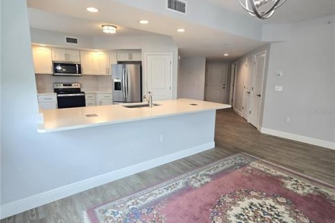 Condo in Largo, Florida, 3 bedrooms № 2199397 - photo 15