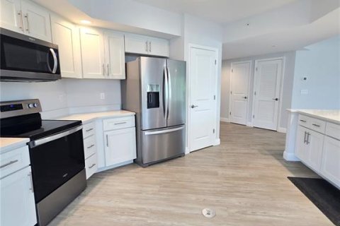 Condo in Largo, Florida, 3 bedrooms № 2199397 - photo 11