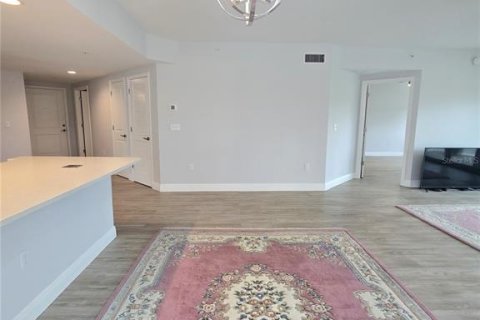 Condo in Largo, Florida, 3 bedrooms № 2199397 - photo 16