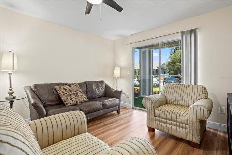 Condominio en venta en Lake Mary, Florida, 2 dormitorios, 83.52 m2 № 2222350 - foto 3