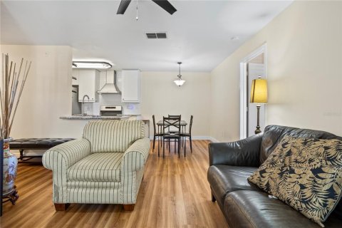 Condominio en venta en Lake Mary, Florida, 2 dormitorios, 83.52 m2 № 2222350 - foto 5