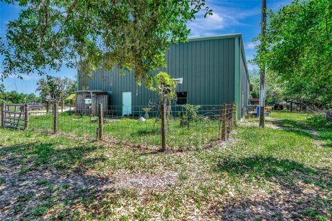 House in Sarasota, Florida 3 bedrooms, 142.7 sq.m. № 2196637 - photo 2