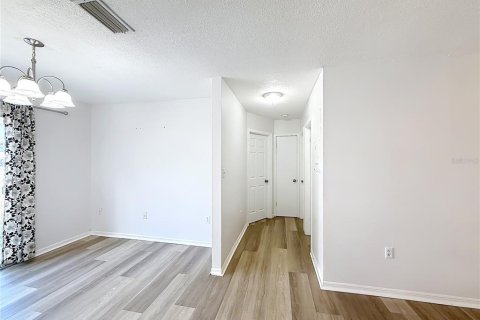 Duplex à vendre à Leesburg, Floride: 2 chambres, 97.08 m2 № 2145105 - photo 25