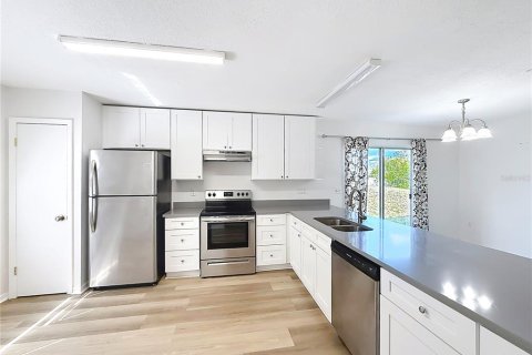 Duplex à vendre à Leesburg, Floride: 2 chambres, 97.08 m2 № 2145105 - photo 15