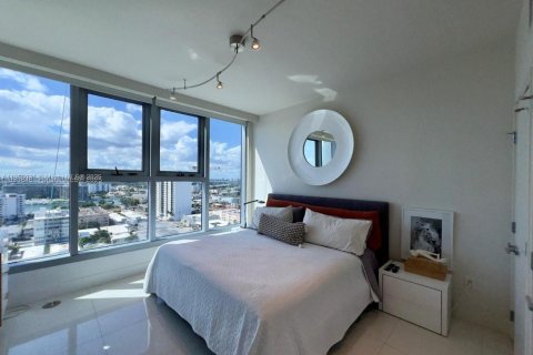 Condominio en venta en Miami Beach, Florida, 1 dormitorio, 76.18 m2 № 2012345 - foto 14