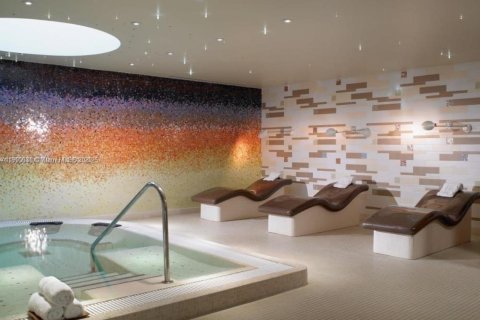 Condominio en venta en Miami Beach, Florida, 1 dormitorio, 76.18 m2 № 2012345 - foto 7