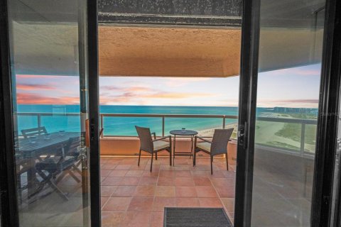 Condominio en venta en Clearwater, Florida, 3 dormitorios, 197.42 m2 № 2117586 - foto 4
