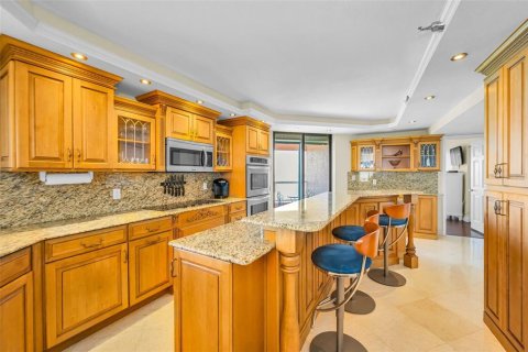 Condominio en venta en Clearwater, Florida, 3 dormitorios, 197.42 m2 № 2117586 - foto 21
