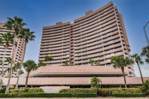 Condominio en venta en Clearwater, Florida, 3 dormitorios, 197.42 m2 № 2117586 - foto 11