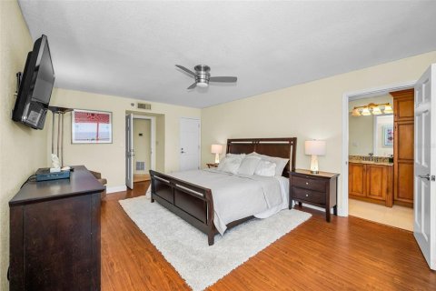 Condominio en venta en Clearwater, Florida, 3 dormitorios, 197.42 m2 № 2117586 - foto 29
