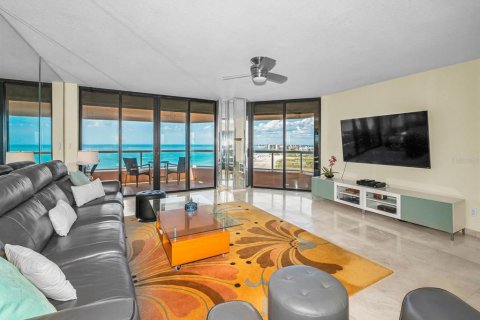 Condominio en venta en Clearwater, Florida, 3 dormitorios, 197.42 m2 № 2117586 - foto 24